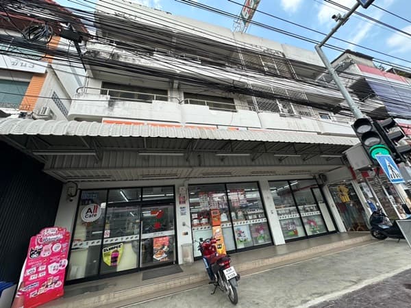 ขายด่วน! อาคารพาณิชย์ 3.5 ชั้น พร้อมผู้เช่า ทำเลทองแบริ่ง ตรงข้าม รร.เซนต์โยเซฟ โทร 092-830-9541 5