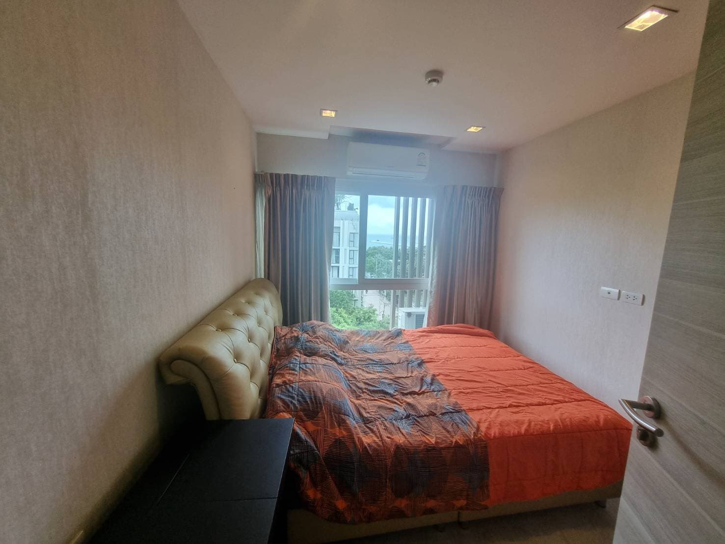 ขายคอนโด 2 ห้องนอน 2 ห้องน้ำ ใกล้หาดCONDO FOR SALE WITH A BEAUTIFUL VIEW, VERY TO CLOSE THE SEA, A BEAUTIFUL BEACH FREE 2