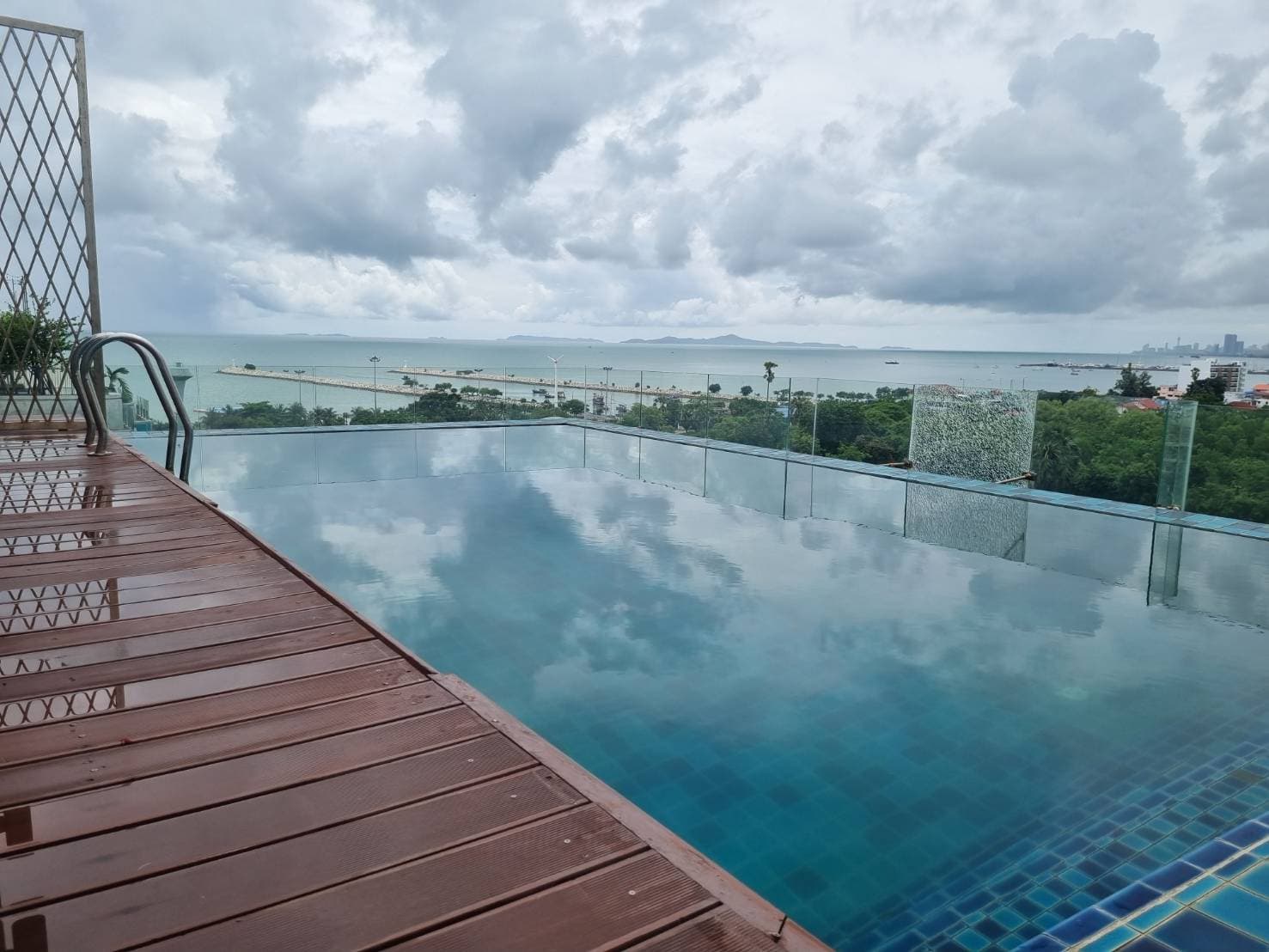 คอนโดหรู ใกล้ชายทะเล ขาย 53.68 ตรม. 2ห้องนอน 2ห้องน้ำ ฟรีเฟอร์แต่งครวิวสวย ใกล้ทะเล หาดสวยมาก นาจอมเทียน 4