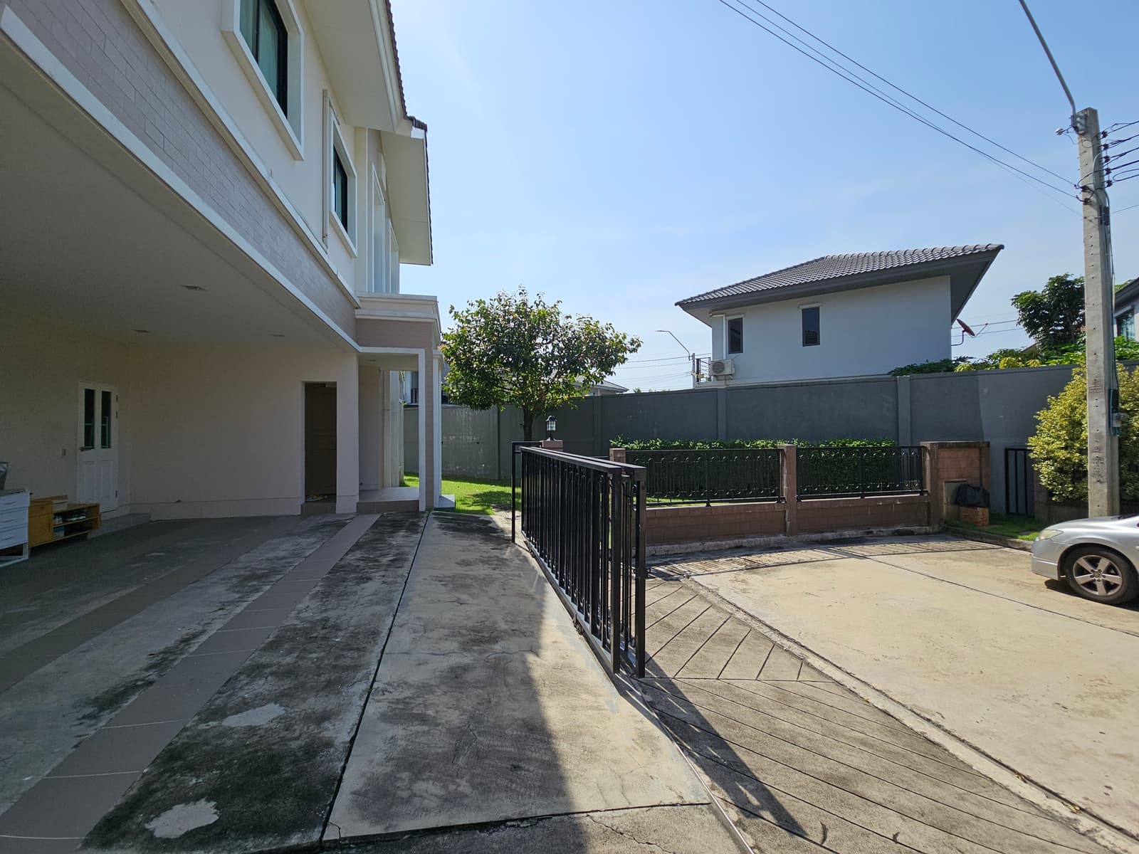 [ขาย/เช่า] บ้านเดี่ยวหรู ลัดดารมย์ วงแหวน-รามอินทรา (โครงการ Q House) 6