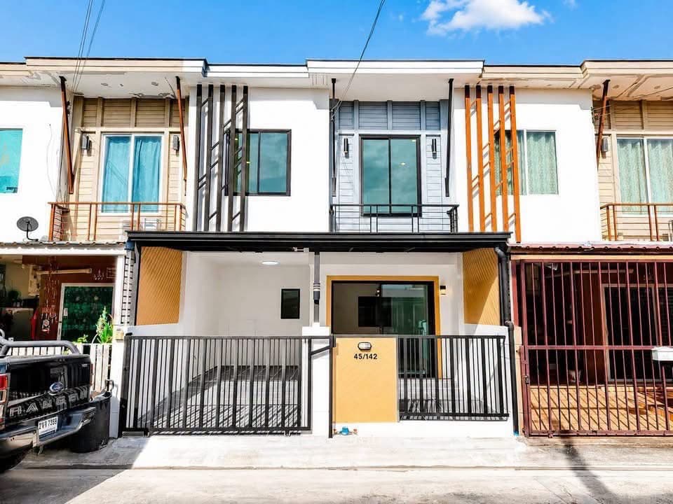 ทาวน์เฮาส์ 2 ชั้น หมู่บ้านพฤกษาไพร์ม 91 บางศรีเมือง นครอินทร์ และรัตนาธิเบศร์ ใกล้ท่าเรือบางศรีเมืองเพียง 200 4