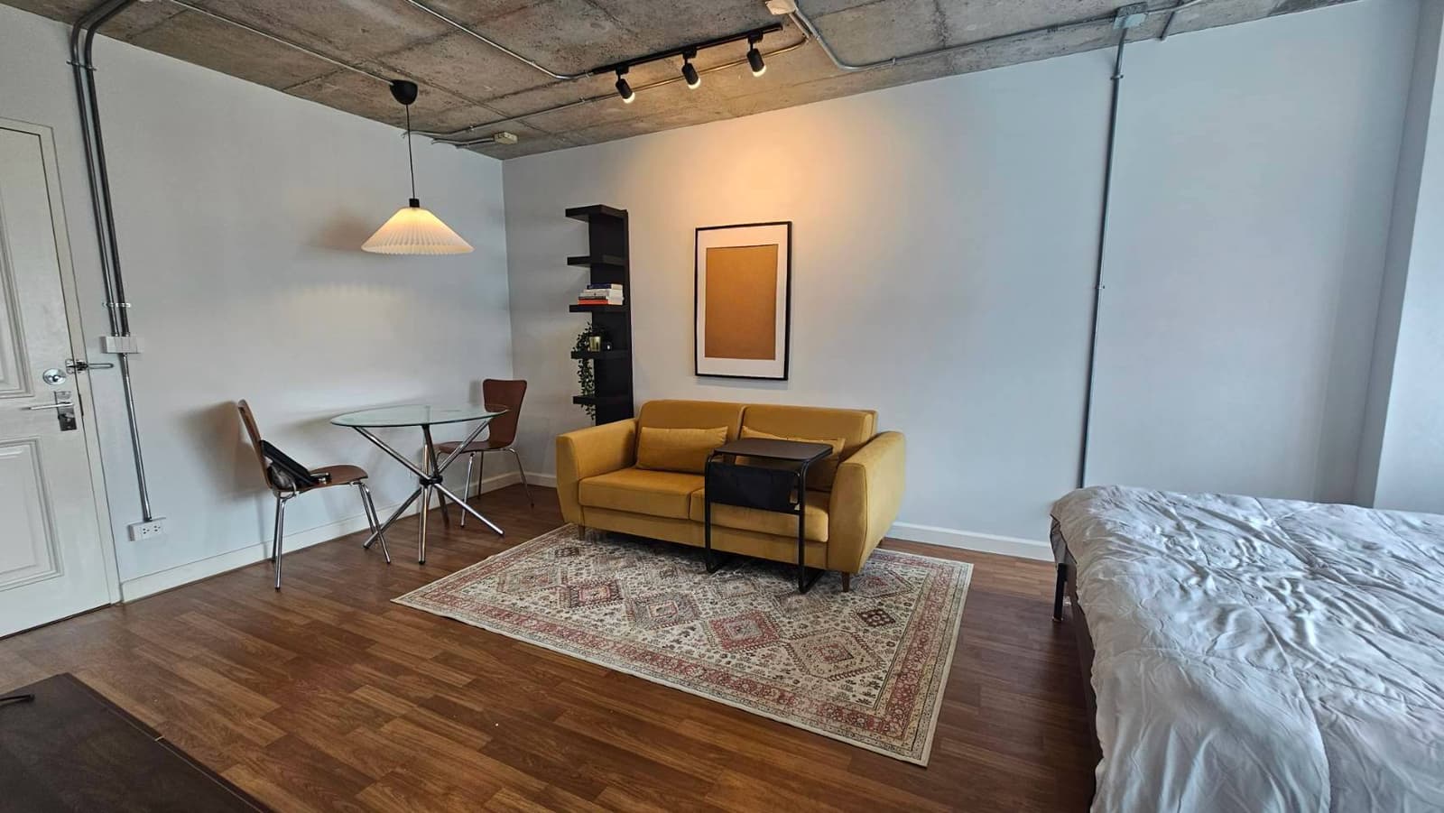 One Thonglor Station 31 sq.m. Studio Loft, 200m from BTS Thong Lo behind T-One. High Yield 8%+, fully furnished, only 3. 5