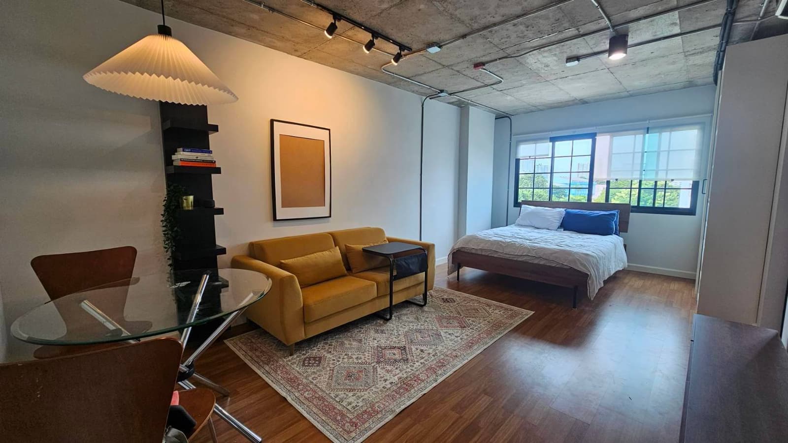 One Thonglor Station 31 sq.m. Studio Loft, 200m from BTS Thong Lo behind T-One. High Yield 8%+, fully furnished, only 3. 4