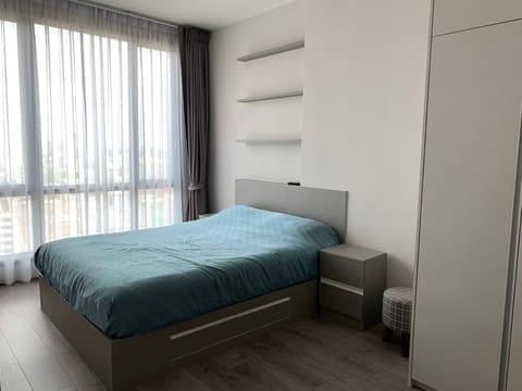 Office ให้เช่าพื้นที่สำนักงาน (Office For Rent) ชั้น 3 บนอาคารสำนักงานหรู ติด ซ.ทองหล่อ 0 RAI 2 Ngan 0 ตร.วา 1 BR 1 น้ำ 80000 บ. บรรยากาศส่วนตัว เป็นสำนักงานให้เช่าที่ตั้งอยู่ในทำเลใจกลางเมือง โดยอยู่ท่ามกลางสิ่งอำนวยความสะดวกในทุกมิติ โดยเหมาะสมสำ