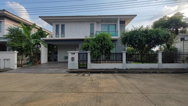 ที่ดิน ขายที่ดินผังสีชมพู 8-0-40 ไร่ (ใกล้ถนนพุทธมณฑลสาย 7) ต.หอมเกร็ด อ.สามพราน จ.นครปฐม ราคา 40.50 ล้านบาท (5 ล้านบาท/ไร่) 8 RAI 0 งาน 40 ตารางวา 40500000 B. อสังหาดี นครปฐม