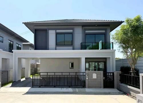 อาคารพาณิชย์ 4 ชั้น ห้องมุม ซ.ลาดพร้าว 64 แยก 2 ราคา 4.25 ล้านบาท