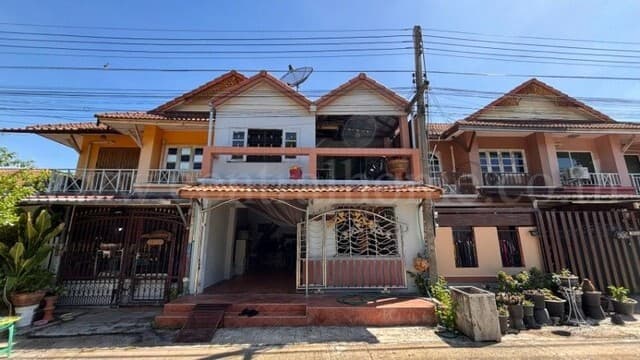 แกรนด์พลี 149ตร.ม.พหลฯ-วิภาวดี ฟิวเจอร์พาร์ค รังสิต 1.6กม. ทาวน์เฮาส์ 2 ชั้น 3นอน 9ตร.วา.ม.กรุงเทพ รังสิต 4กม. จัดเต็มเฟอร์ 4 แอร์