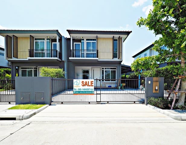 บ้าน บางกอกบูเลอวาร์ด ซิกเนเจอร์ เวสต์เกต พื้นที่เท่ากับ 0 Rai 1 ngan 15 Square Wah 4BEDROOM ไม่ไกลจาก โรงเรียนกสินธร เซนต์ปีเตอร์ เ ยี่ ย ม! บ้านแปลงมุม พื้นที่ใช้สอยเยอะ เจ้าของไม่เคยเข้าอยู่