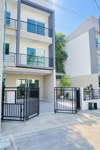 ขายบ้านเดี่ยวรีโนเวทใหม่ หมู่บ้านในฝัน 7 เครือสหพัฒน์ หนองคล้าใหม่ FP-H01112
