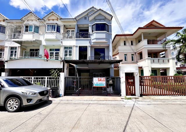 ให้เช่าบ้านเดี่ยว 2 ชั้น 60ตร.วา.ARLรามคำแหง 700ม. พัฒนาการ8-14 240ตร.ม. ย่านเอก. 3นอน เดอะมอลล์ รามคำแหง 1.6 กม. 3 น้ำ