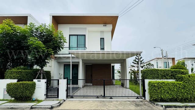 บ้านแฝด โคโม่ เบียงก้า บางนา หลังมุม ใกล้ เมกาบางนา