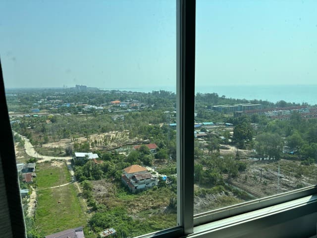 ห้องชุด ลุมพินี ซีวิว ชะอำ Lumpini SeaView Cha - Am พื้นที่ = 23 square meter 1 ห้องนอน 850000 บ. ราคาจับต้องได้ ห้องสตูดิโอ อยู่ใกล้ทะเลชะอำ เห็นทั้งวิวเขา และทะเล (ฟรีเครื่องใช้เฟอร์ เครื่องใช้ไฟฟ้า และค่าโอน)