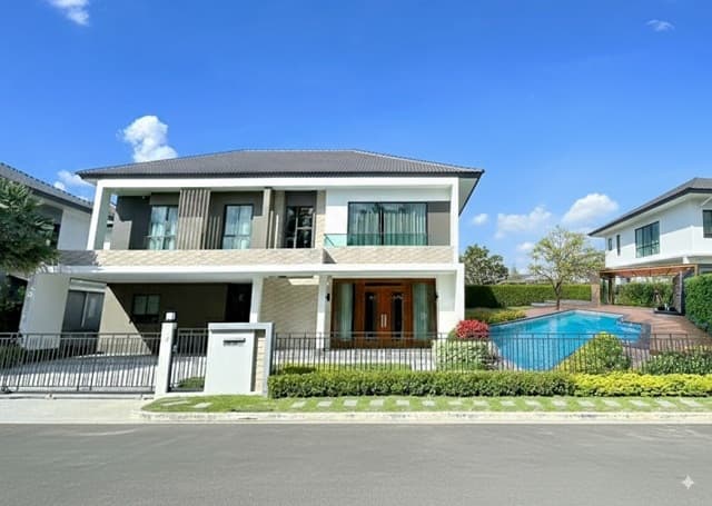 ลดราคา 40% บางนา สวนหลวง สุวรรณภูมิ ให้เช่าคฤหาสน์หรู 2 ชั้น 135ตร.วา. 406 ตร.ม. หรูหรา พร้อมเฟอร์ฯ 4นอน 5น้ำ นิคมอุอัญธานี 900 ม.