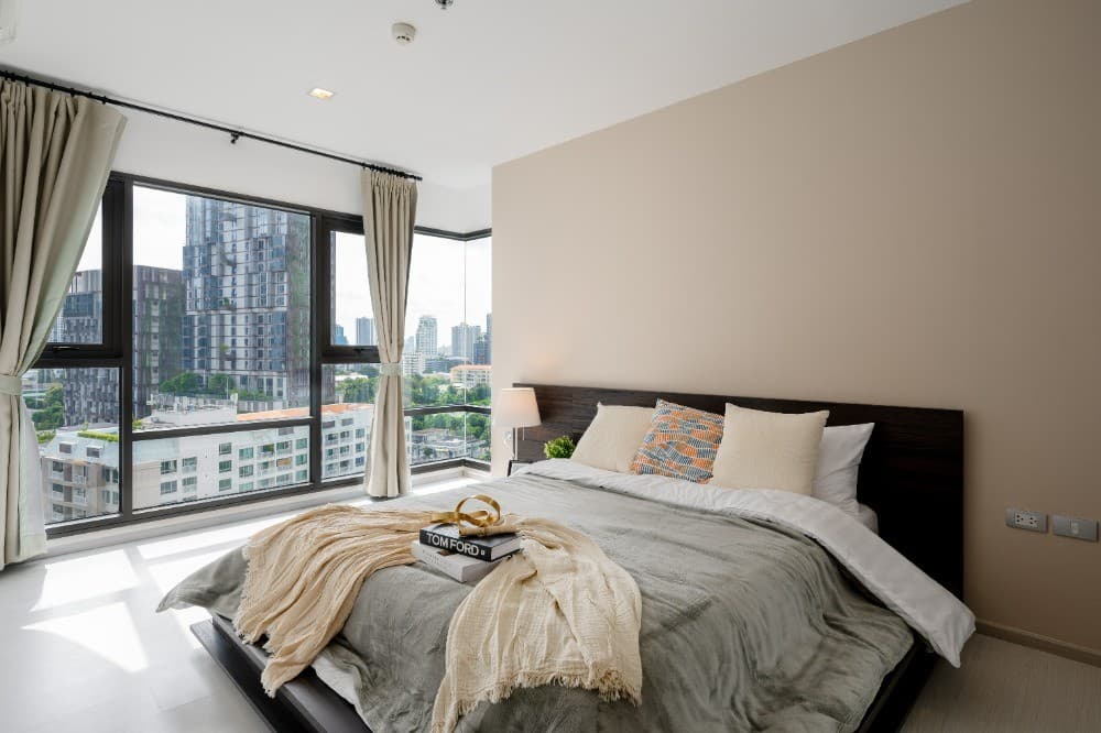 Rhythm Sukhumvit 36 safe comfortable peaceful 12th floor BTS Thonglor