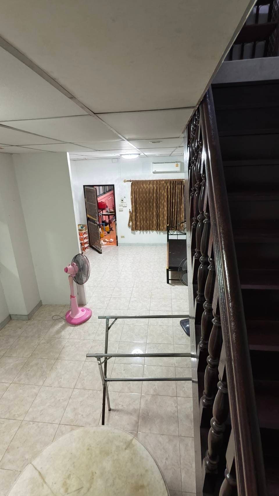 ให้เช่าทาวเฮ้าส์ 2 ชั้น 2 ห้องนอน 2 ห้องน้ำ 18 ตร.วา หมู่บ้านสินธานี ซ.นวมินทร์ 93