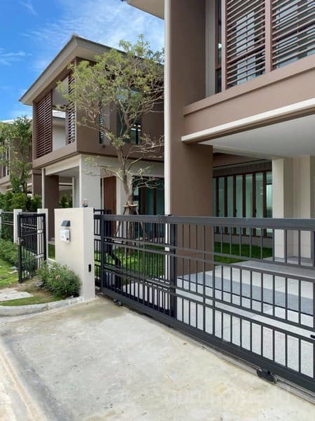 ขาย/ให้เช่า บ้านเดี่ยว 2 ชั้น บุราสิริ กรุงเทพกรีฑา ที่ดิน 77.3 ตรว 4นอน 5น้ำ ติดกับสวนและสระว่ายน้ำส่วนกลาง - ghd000734R