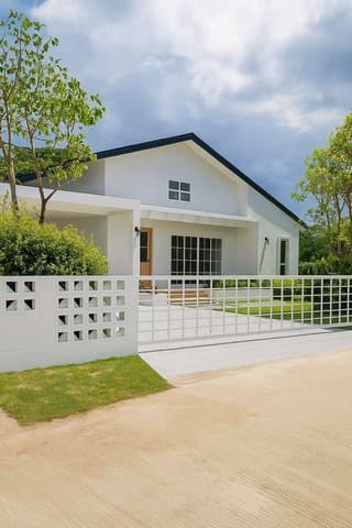 บ้านสร้างใหม่ ชั้นเดียว สไตล์มินิมอล ใกล้รร.นานาชาติเปรม แม่ริม