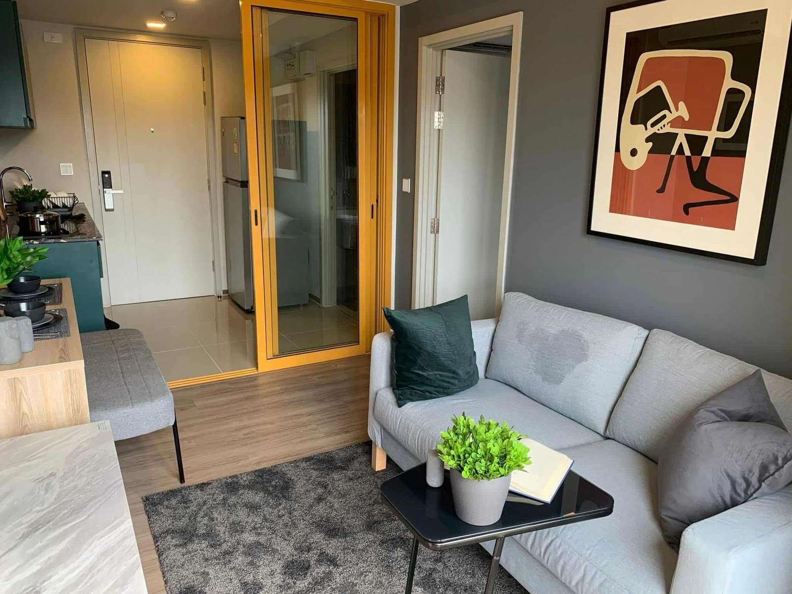 The Base Sukhumvit 50 comfortable convenient safe 8th floor BTS Onnut