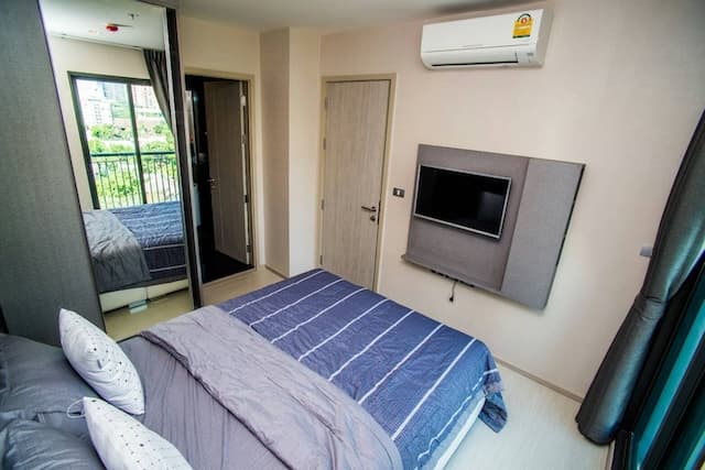 Rhythm Sukhumvit 36 Convenient quiet clean 7th floor BTS Thonglor