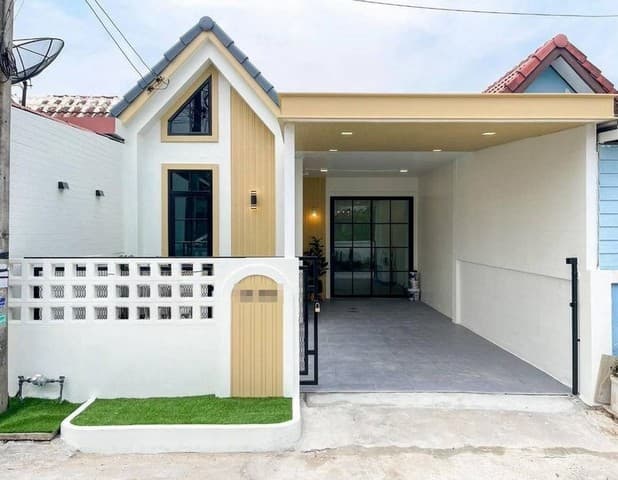 ขายทาวน์เฮ้าส์ศรีราชา หนองขาม ตกแต่งพร้อมอยู่ มบ.บ้านพฤกษชาติ6 FP-H01276