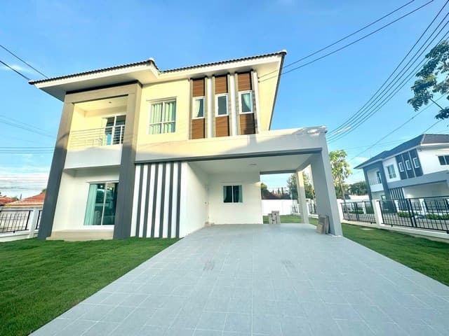 โครงการลลิล 4 นอน 3 น้ำ พร้อมพื้นที่สวน เฟอร์นิเจอร์และเครื่องใช้ไฟฟ้าใหม่ทั้งหลัง