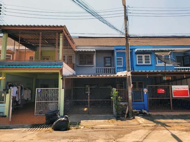 ขาย ทาวน์เฮ้าส์ ถนน เก้ากิโล เคียงเขา ศรีราชา PTT68-00594
