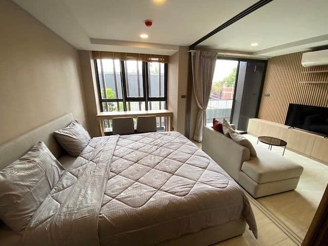 Walden Asoke private clean convenient 3rd floor BTS Asoke