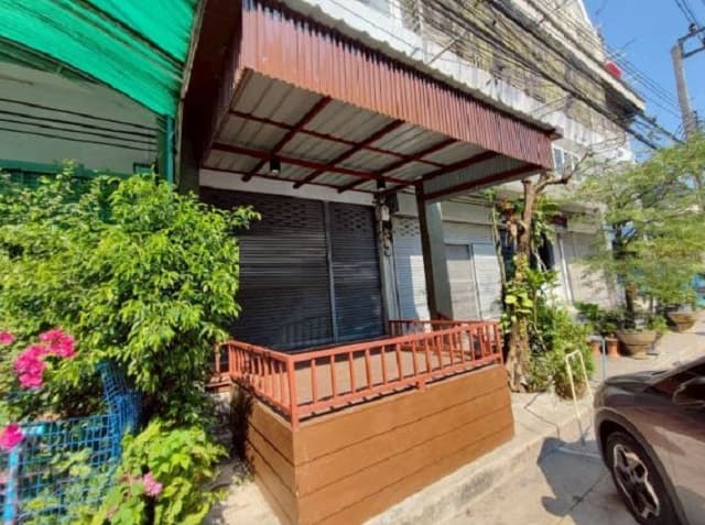 ให้เช่าอาคารพาณิชย์ 3ชั้น 20ตร.วา.ตลาดน้ำขวัญเรียม 1.3 กม.รามคำแหง 171-182 MRTมีนพัฒนา 1.2กม.160 ตร.ม. เทคนิคมีนบุรี 1.5 กม. 3 นอน 3 น้ำ