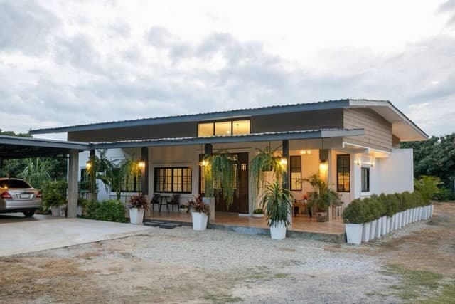 บ้านสวนสวย 2 หลัง น้ำไม่ท่วม ใหล้เมือง พร้อมอยู่ สารภี