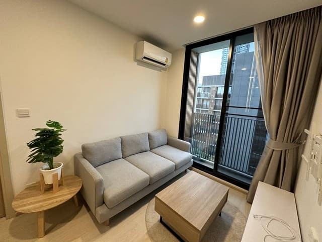 ขายคอนโด Noble Ambience สุขุมวิท 42 ขนาด 38.20 ตารางเมตร ชั้น 7 ตึก A ใกล้รถไฟฟ้า BTS สถานีเอกมัย เพียง 350 เมตร พร้อมอยู่ได้เลย