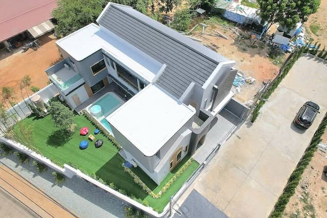 BH3751 ให้เช่าพูลวิลล่า 5 ห้องนอน หรูหราพร้อมสระว่ายน้ำ – ห้วยใหญ่ พัทยา พูลวิลล่าใหม่กริบ เหมาะพักอาศัยหรูหรา หรือทำธุรกิจรายวัน