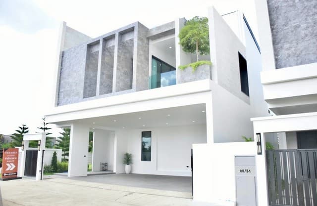 ขายพูลวิลล่า 2 ชั้น Thamber Pool Villa ห้วยใหญ่ พัทยา พื้นที่ใช้สอย 425 ตร.ม. แต่งหรู พร้อมสระว่ายน้ำส่วนตัว
