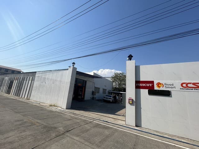 ขายด่วน! โกดัง โรงงาน ออฟฟิศ พร้อมที่พักอาศัย ทำเลศักยภาพ บางเสาธง สมุทรปราการ