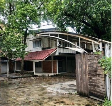 ขายที่ดิน 187 ตร.ว. พร้อมบ้านเก่า แปลงมุม ย่านเอกมัยซอย 18 ใกล้ BTS เอกมัย