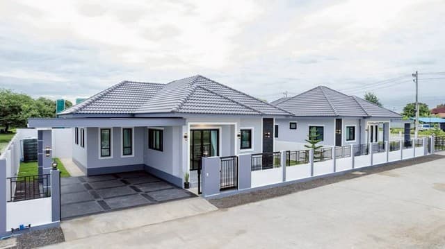 บ้านสวยสร้างใหม่ ทำเลทอง ตกแต่งสวยท่ารั้ว ดอยสะเก็ด