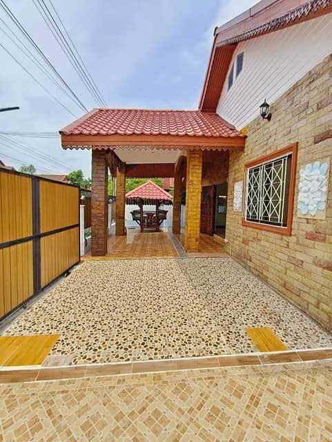 ธัญบุรี ลำลูกกา คลอง 8 วัดดอนใหญ่ 200ม. ให้เช่าบ้านเดี่ยว รีโนเวทใหม่ 60 ตร.วา.240 ตร.ม. 3 นอน 3 น้ำ ตลาดชัชวาล คลอง 7 4.4 กม.