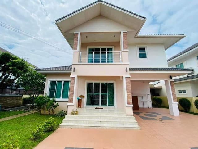 บ้านเช่าใกล้รวมโชค 3 ห้องนอน 3 ห้องน้ำ บนพื้นที่ 95 ตร.วา