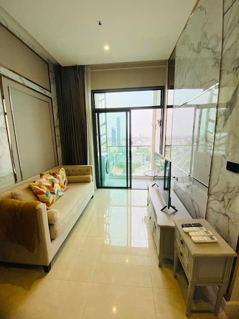 Mayfair Place Sukhumvit 50 spacious clean peaceful 17th floor BTS On Nut