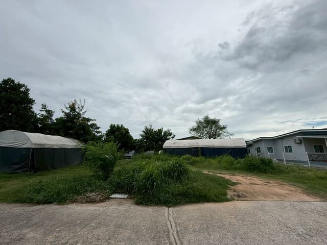 ขายที่ดินศรีราชา ที่ดินเปล่าในหมู่บ้านจัดสรร ถนนเก้ากิโล เดินทางสดวก TP-L1734