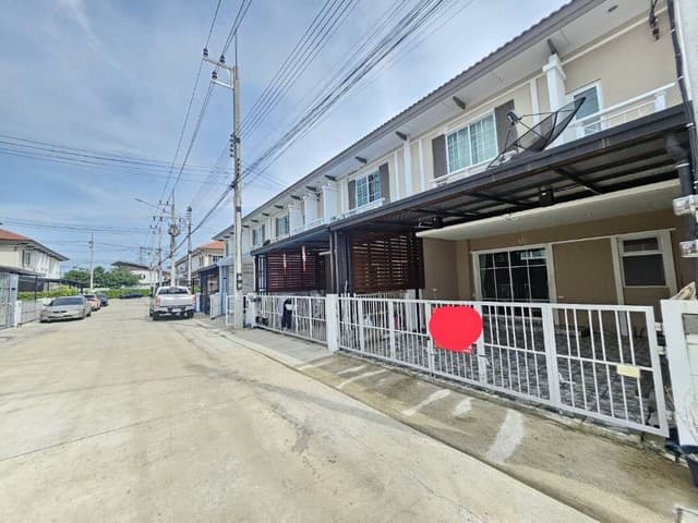 ขายทาวน์เฮ้าส์2ชั้น ไอลีฟทาวน์ บางปลา สมุทรสาคร 4ห้องนอน3ห้องน้ำ 19ตรว.ขายราคา2.2ล.