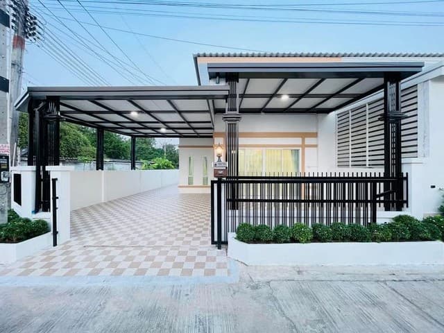 ขายบ้านสวย หมู่บ้านรัตนากร 11 โรงโป๊ะ ตะเคียนเตี้ย บางละมุง ชลบุรี FP-H01341