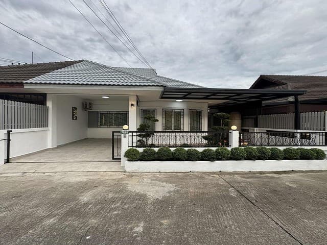 ขายบ้านแฝดชั้นเดียว สภาพแวดล้อมดี รวิพรโกลเด้นฮิลล์ เขาตาโล พัทยา TP-H1751