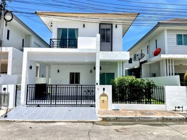 ขายบ้านรีโนเวทใหม่ หมู่บ้าน เดอะ วิสต้า ศรีราชา เก้ากิโล - เขาน้ำซับ TP-H1745