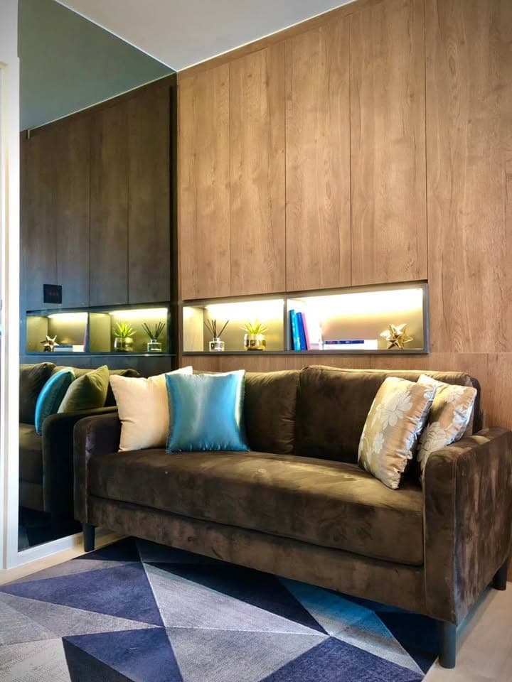 Life One Wireless private comfortable peaceful 14th floor BTS Ploenchit