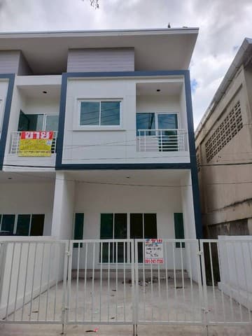 ขายทาวน์เฮ้าส์ 2 ชั้น 2 ห้องนอน 3 ห้องน้ำ ใจกลางเมืองมหาชัย ถนนเศรษฐกิจ เข้าซอยวัดทอง