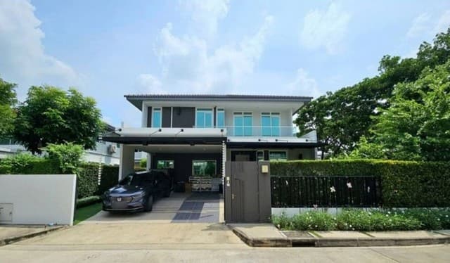 ขายถูกบ้านเดี่ยว 2 ชั้น หมู่บ้าน มัณฑนา อ่อนนุช-วงแหวน 5 ขนาด 87.3 ตรว. 4 นอน 5 น้ำ บ้านสวย ใกล้ Airport Link บ้านทับช้าง