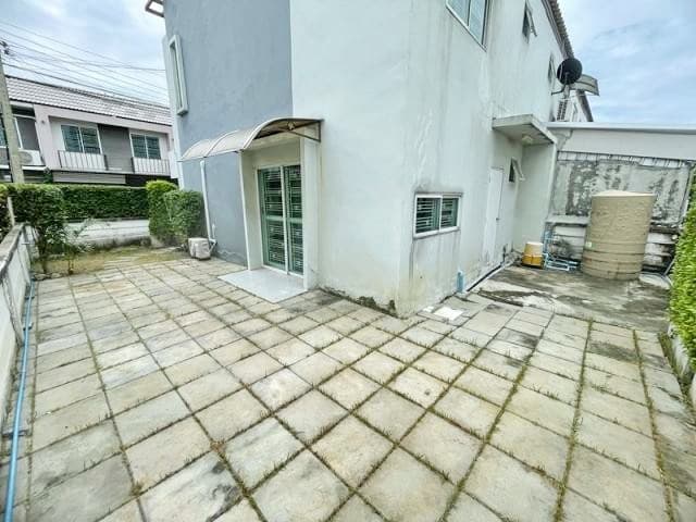 ตลาดดวงแก้ว พลาซ่า 500 ม.สะพานนนทบุรี ให้เช่าทาวน์โฮม 2 ชั้น หลังริม! เฟอร์ฯครบ 3 นอน 2 น้ำ รร.นวมินทราชินูทิศ หอวัง 1.2 กม.