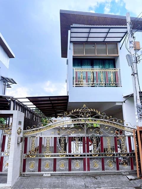 ตลาดน้ำตลิ่งชัน 900 ม. MRT บางขุนนนท์ 3.2 กม. เช่าบ้านใหม่ 2.5 ชั้น+ดาดฟ้า 73 ตร.วา. 290 ตร.ม.