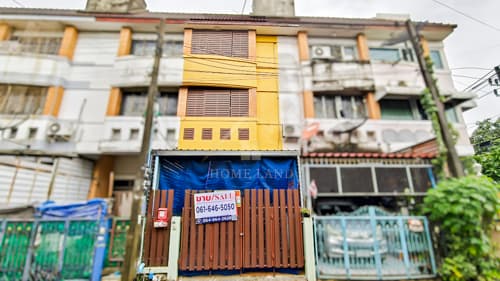 ทาวน์เฮาส์ 3 ชั้น ซอย ติวานนท์ 24 ใกล้รถไฟฟ้า MRT แคราย ทำเลดี