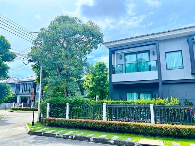 โรบินสันราชพฤกษ์ 2กม.ราชพฤกษ์-แจ้งวัฒนะ คฤหาสน์หรู 4 นอน ให้เช่าบ้านเดี่ยว 2 ชั้น 220 ตร.ม. 54 ตร.วา. สภาพใหม่ พร้อมเฟอร์ฯ 3 น้ำ
